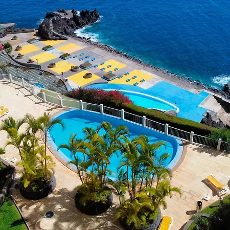 Falesia Apartment - Pool & Sea View By Lovelystay Apartment *