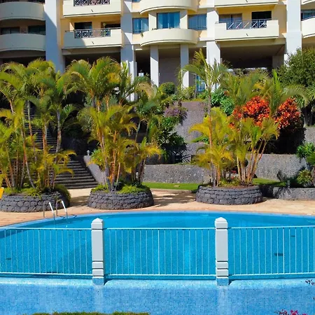 Apartment Falesia Apartment - Pool & Sea View By Lovelystay *