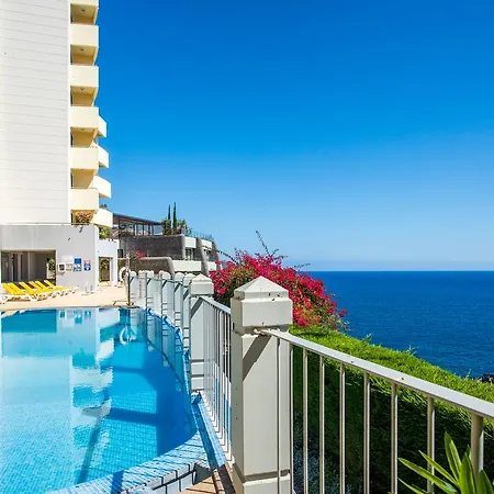 Falesia Apartment - Pool & Sea View By Lovelystay Apartment *